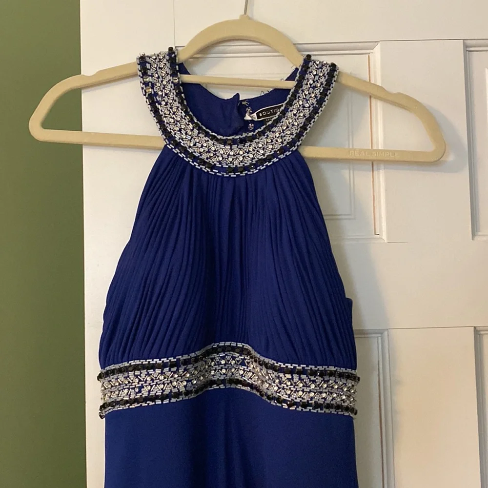 Dress - Picture 2 of 3